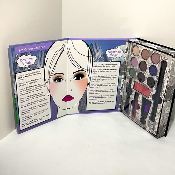 Cat Women Make Up Kit New Un Used! - Picture 8 of 11